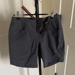 KÜHL Women’s Shorts | Kontour Style (Similar) | Size 4 | Hiking/Everyday